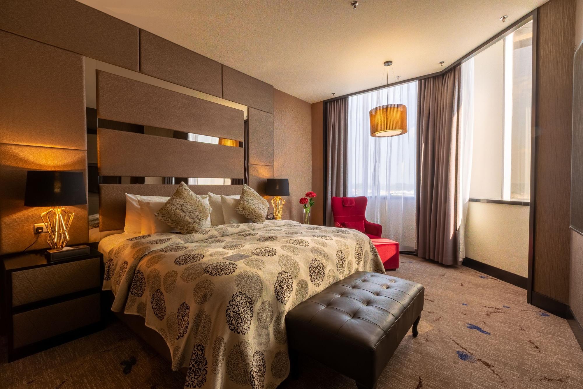 New World Suites Bintulu Exterior photo