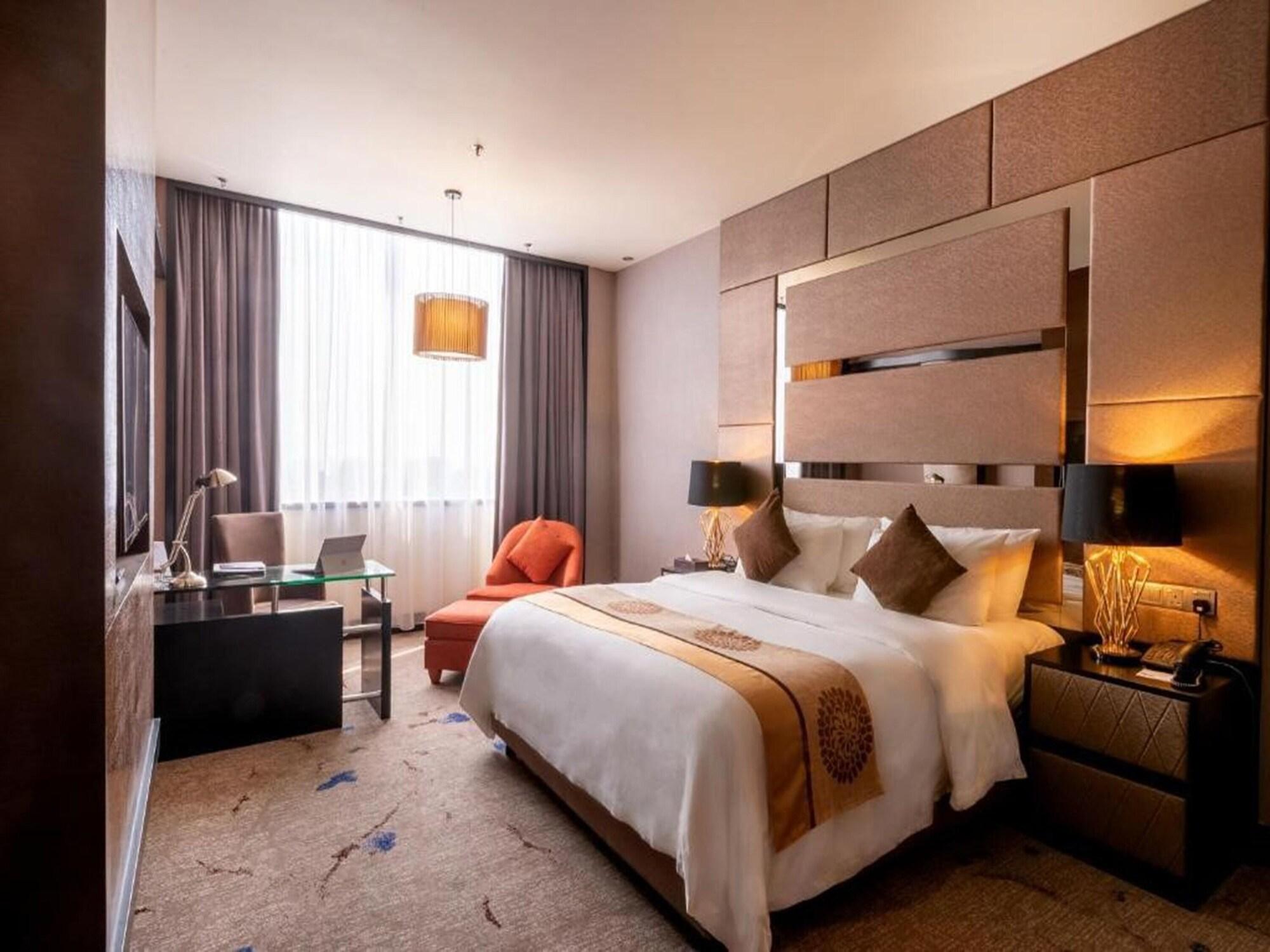 New World Suites Bintulu Exterior photo